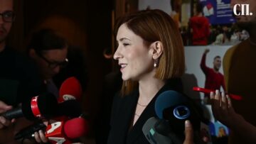 Приватно: [ID: FeZH4q8Qxbg] Youtube Automatic