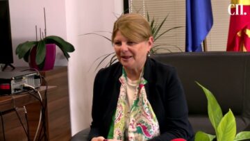 Приватно: [ID: xx781mMrEDY] Youtube Automatic