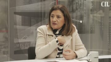 Приватно: [ID: 2Zs1XwEGr4w] Youtube Automatic