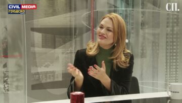 Приватно: [ID: 2a52wAM1zXM] Youtube Automatic