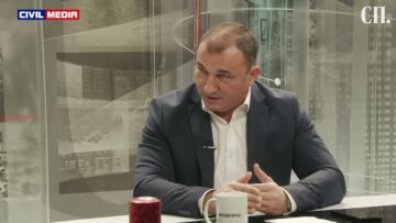 Приватно: [ID: wOuxvRhUmA8] Youtube Automatic