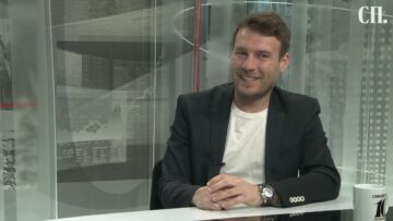 Приватно: [ID: ymk5L7V1qSc] Youtube Automatic