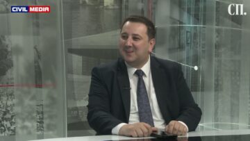 Приватно: [ID: xc-tf1yNBg4] Youtube Automatic