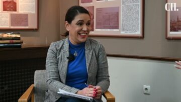 Приватно: [ID: IHD39FKeLNY] Youtube Automatic