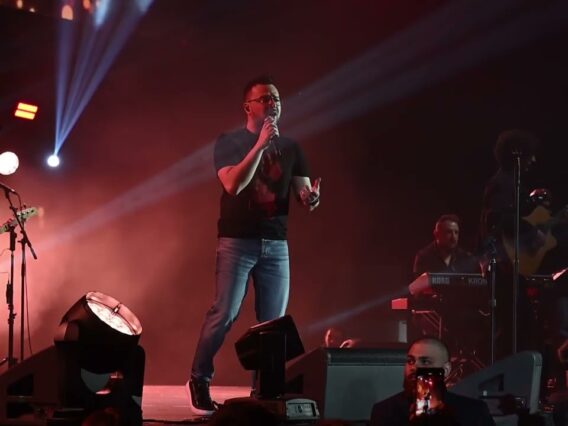 Приватно: [ID: EE3r2tj1CR0] Youtube Automatic