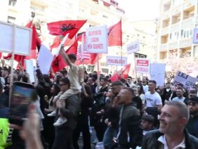 Приватно: [ID: Baur8_JxYM4] Youtube Automatic