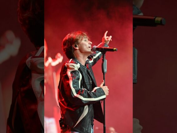 Приватно: [ID: qznElNELCLw] Youtube Automatic